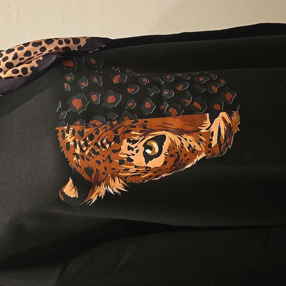 Black Animal Print Leopard Lux Silky Black Sweatshirt ..Brand New Pit To Pit 27" - Picture 2 of 7